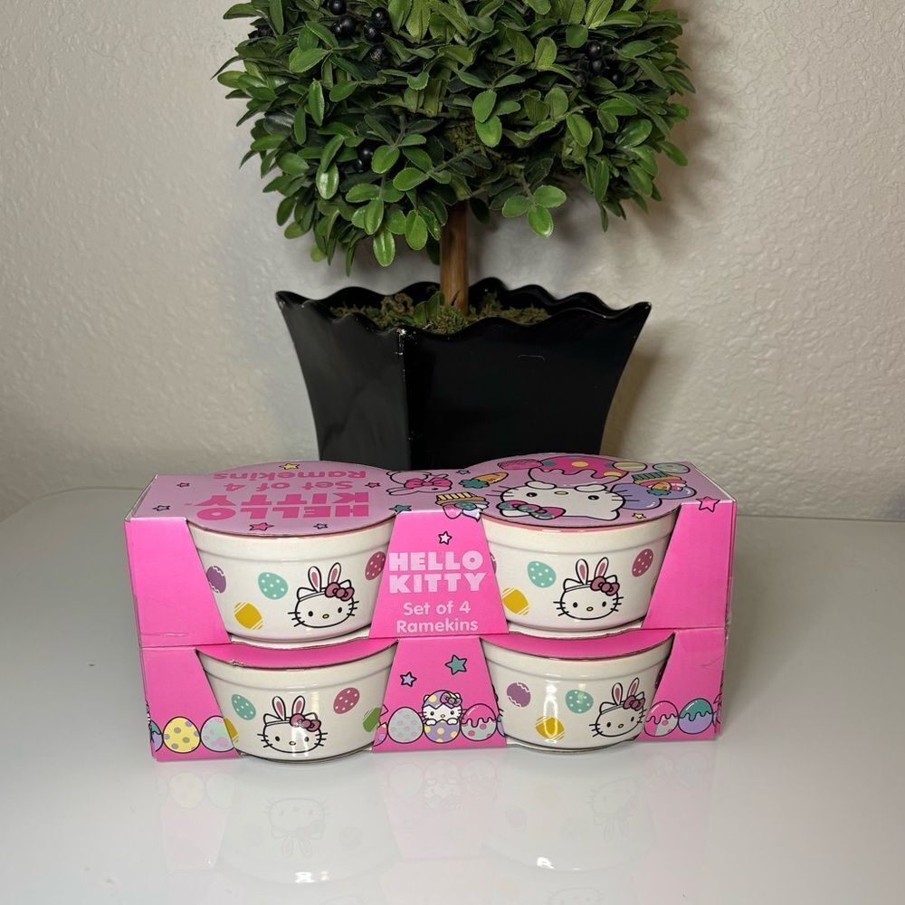 Hello Kitty Easter Ramekin Set - Picture 2 of 3